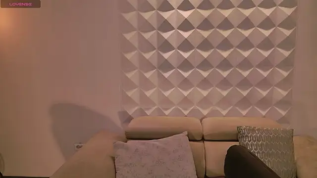 AprilRhodes  online show from November 15, 9:27 pm