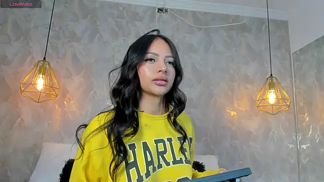caeli angels online show from October 3, 9:09 pm
