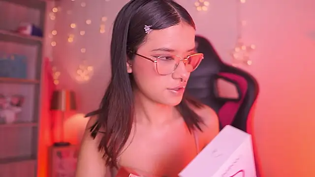 Lana Dreams  online show from March 3, 11:33 pm