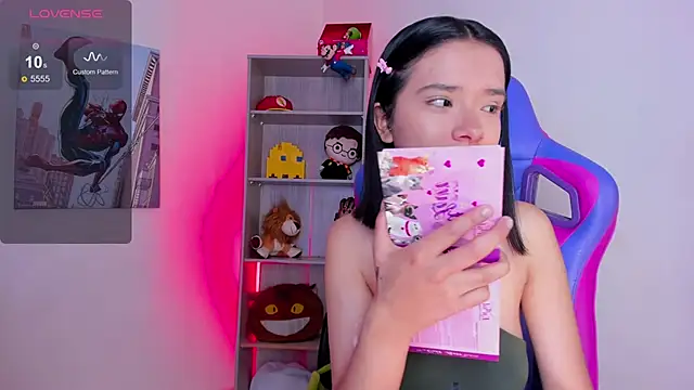 Snapshot of Lana_Dreams_ chatting on October 2, 2:11 pm Lana Dreams online show from October 2, 2:11 pm