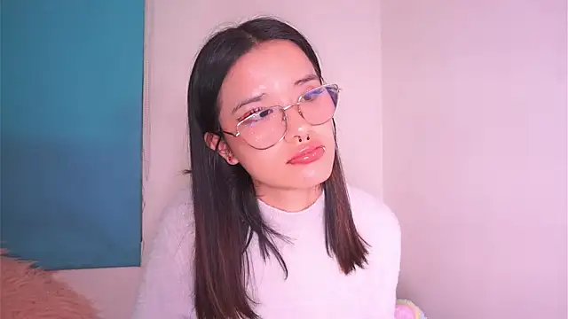 Lana Dreams  online show from April 11, 7:45 am