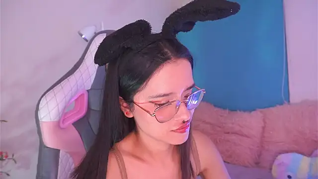 Lana Dreams  online show from April 11, 12:28 am