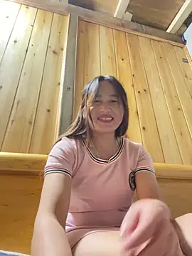 phungtiti online show from October 11, 2:53 pm