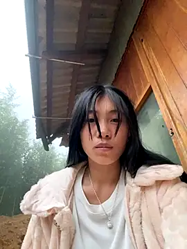 EmLy02 online show from October 31, 9:57 am