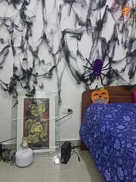 Nina vallon online show from October 18, 11:13 am