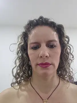 Nina vallon online show from May 7, 12:31 pm