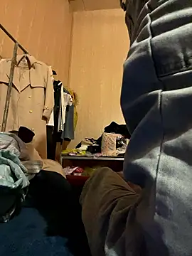 Pusy wett online show from January 13, 8:40 am