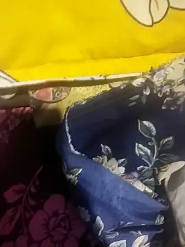 Suhani012 online show from October 5, 12:43 pm