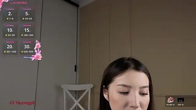 yayongg online show from September 19, 1:54 pm
