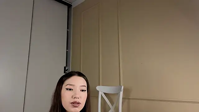 yayongg online show from October 1, 1:16 pm