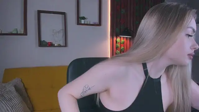 AvroraGoldie online show from November 29, 10:30 am