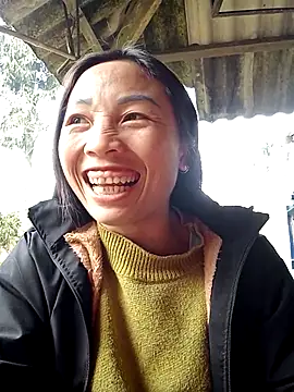 lucybaby00 online show from January 16, 2:40 am