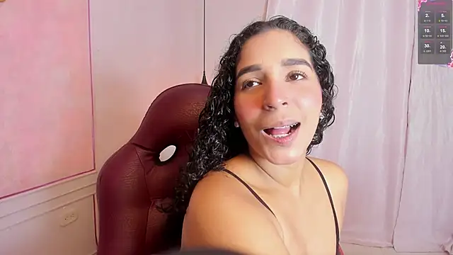 IM BELIINDA online show from September 30, 3:56 am