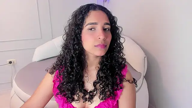 IM BELIINDA online show from September 24, 4:33 am