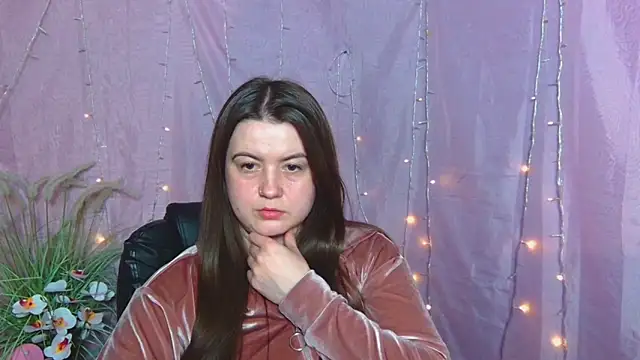 MavkaCute online show from April 19, 6:21 pm