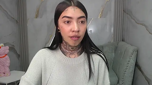 Ashley Blum v online show from November 4, 8:03 pm