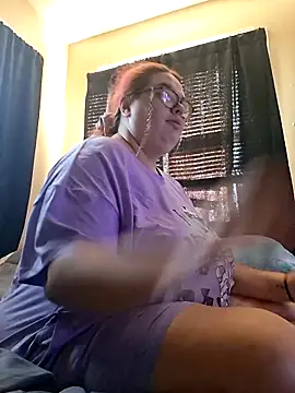 Snapshot of GoddessDess chatting on September 26, 1:31 pm GoddessDess online show from September 26, 1:31 pm