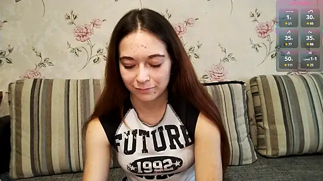 KissKarina online show from October 10, 11:15 am