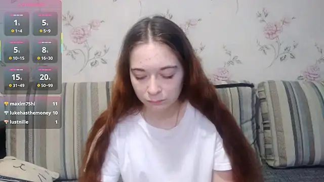 KissKarina online show from October 31, 1:26 pm