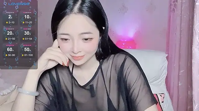 Snapshot of Ya-Ya- chatting on October 2, 7:57 am Ya-Ya- online show from October 2, 7:57 am