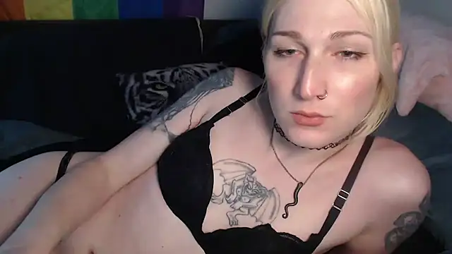 AthenaAphrodisia online show from June 23, 6:39 pm