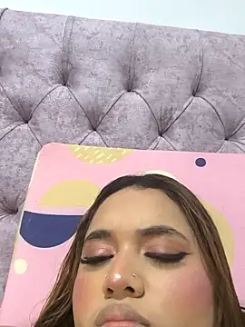 butterfly777  online show from October 16, 12:30 pm