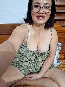   Mihmih   online show from March 19, 4:11 pm