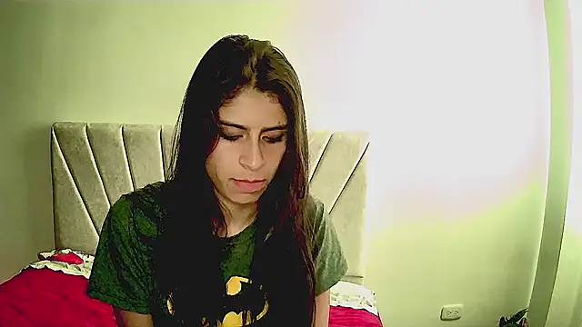 Lucy-holly online show from September 30, 7:52 pm