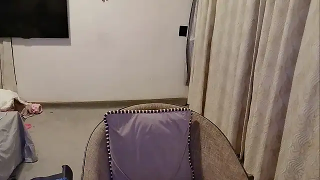 Shi luo2025 online show from March 11, 3:58 pm