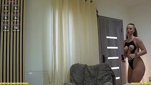 HeySiryy online show from March 13, 11:44 am