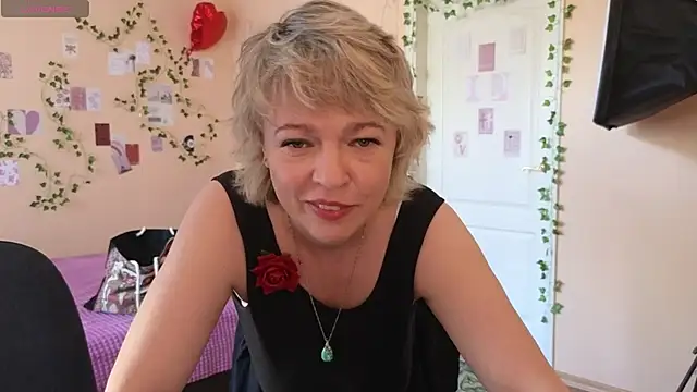 Rosette Pricky online show from May 22, 2:04 pm