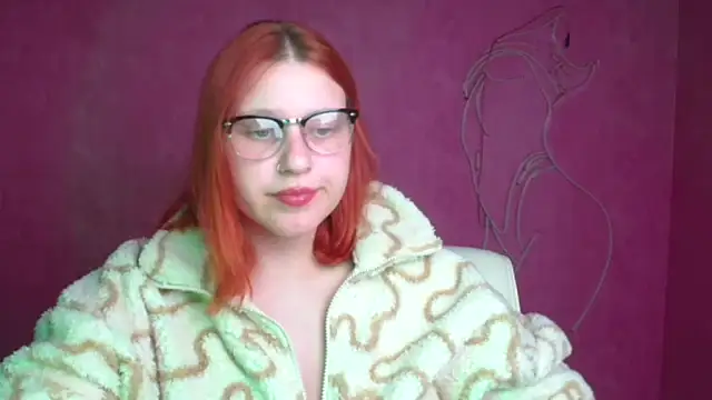 Snapshot of ScarletVixen_ chatting on September 18, 5:44 pm ScarletVixen online show from September 18, 5:44 pm