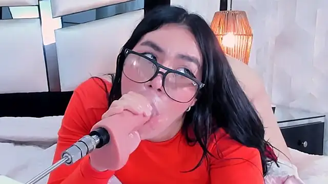 TessaCooper1 online show from March 29, 9:03 pm