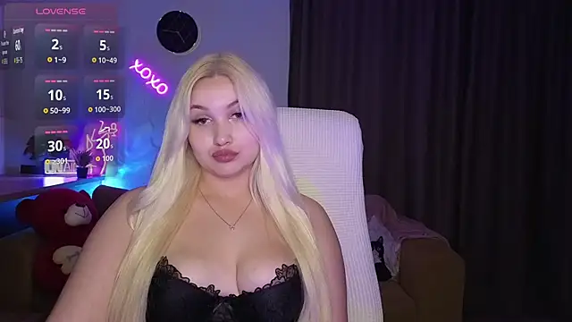 adrelaxina online show from May 11, 9:45 pm