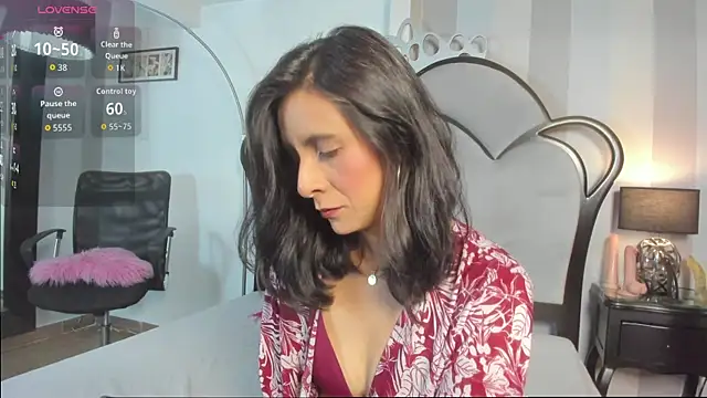 MiaAmore  online show from May 2, 1:36 pm