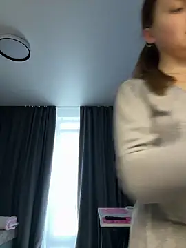 Babyy Lynaa online show from October 19, 10:50 am