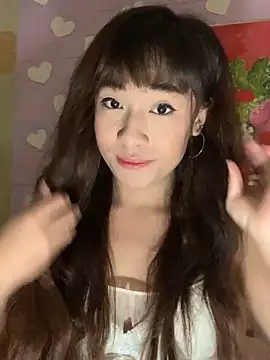 SassyLaurier online show from October 23, 10:05 pm