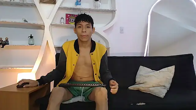 BEAUTY BOYS1 online show from October 14, 7:00 am