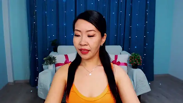 LiaPak online show from October 28, 1:11 am