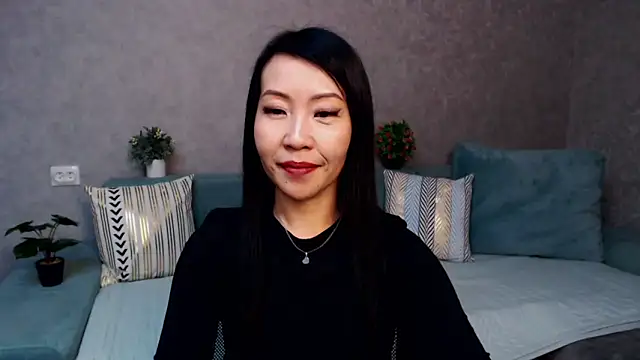 LiaPak online show from November 13, 2:21 am