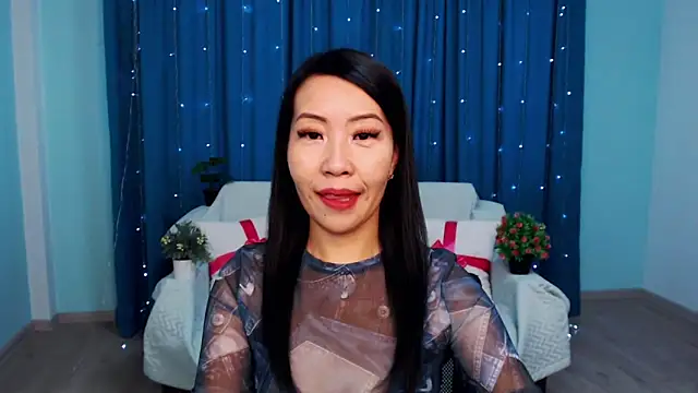 LiaPak online show from November 10, 1:00 am