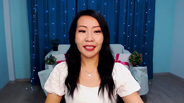 LiaPak online show from September 30, 1:00 am