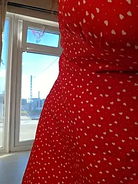 ellaxxstar online show from April 22, 6:10 am