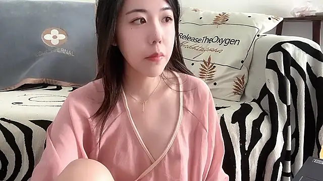 Snapshot of qingqing08119 chatting on September 19, 5:06 am qingqing08119 online show from September 19, 5:06 am