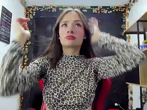 Tammy Thompson  online show from March 25, 2:53 pm