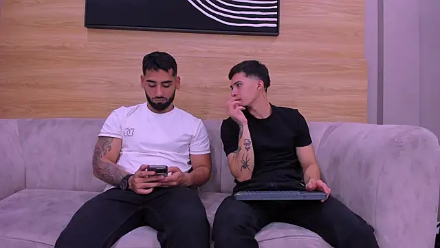 mike friends online show from May 19, 4:41 am