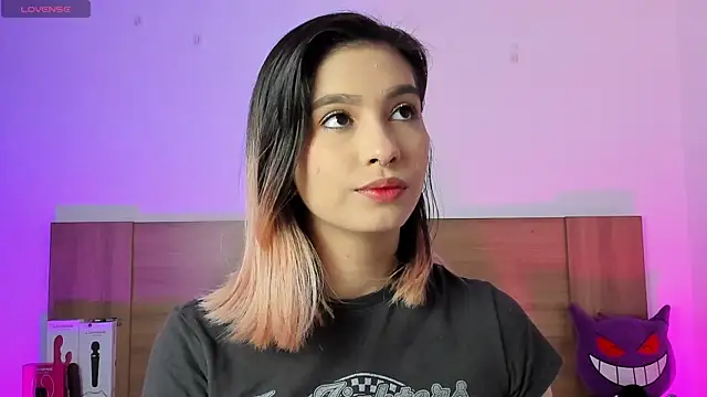 Akatsumi  online show from December 3, 9:17 pm