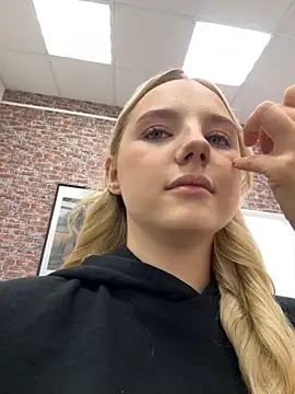 Sky Cutie online show from October 6, 5:02 am