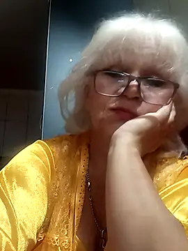 SirenaOcean6212 online show from October 5, 5:45 am