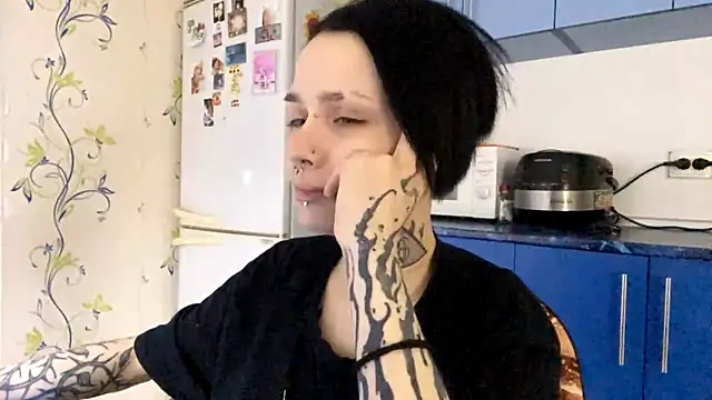 CandaceBlaze online show from September 26, 8:28 pm